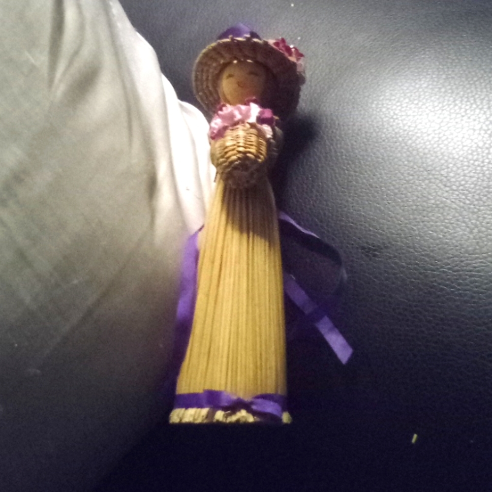 Folk Art Braided Straw Women Dolls.Straw Figurines